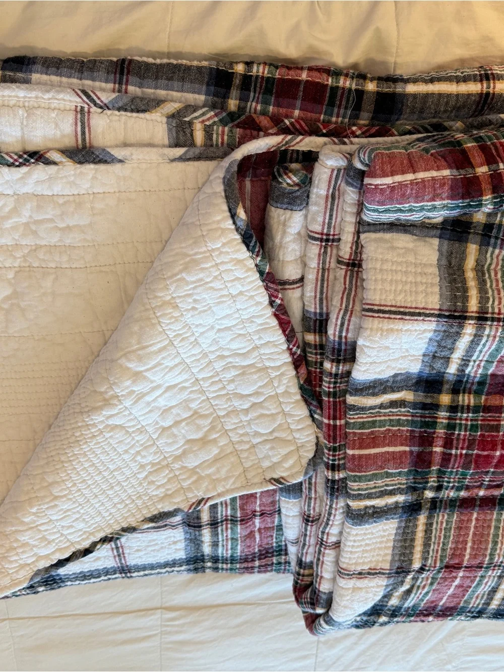 Reversible Plaid Quilt 100% Cotton - White, Red, Navy and Green Plaid